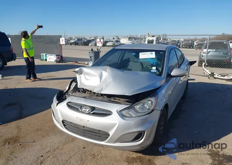 2013 Hyundai Accent Gls z USA, uszkodzony, nr VIN KMHCT4AE6DU535222